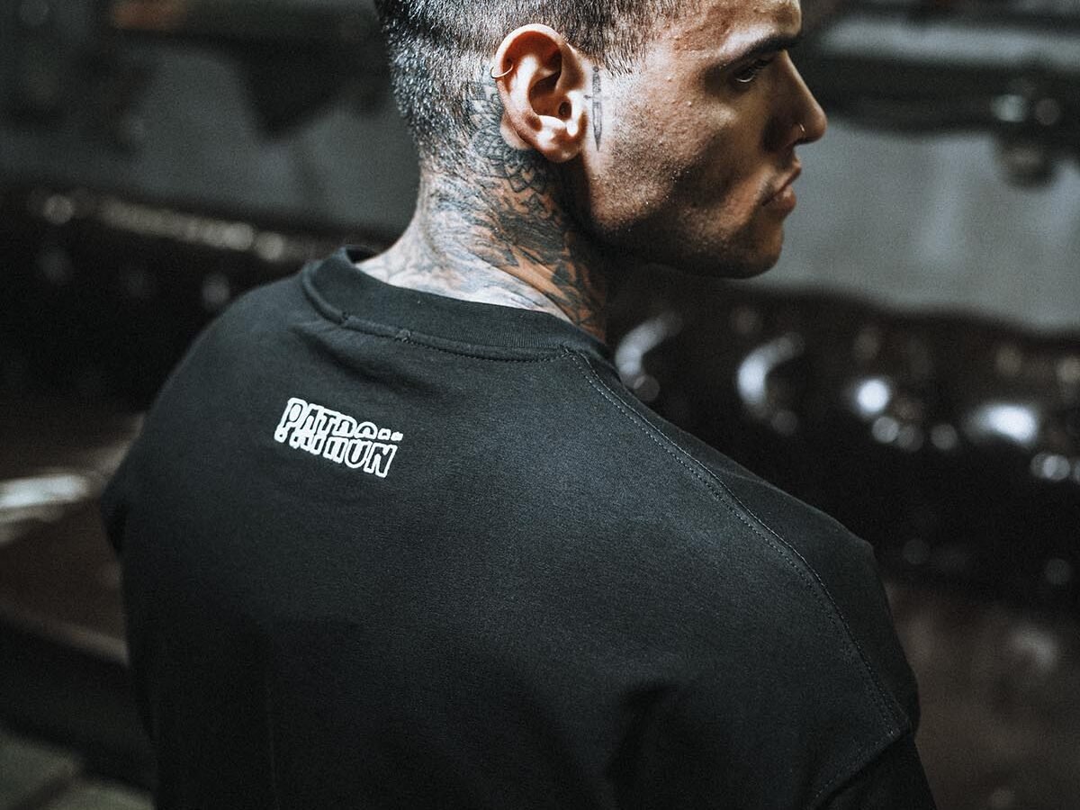 Patron Eva Embroidered Oversize Black T-Shirt