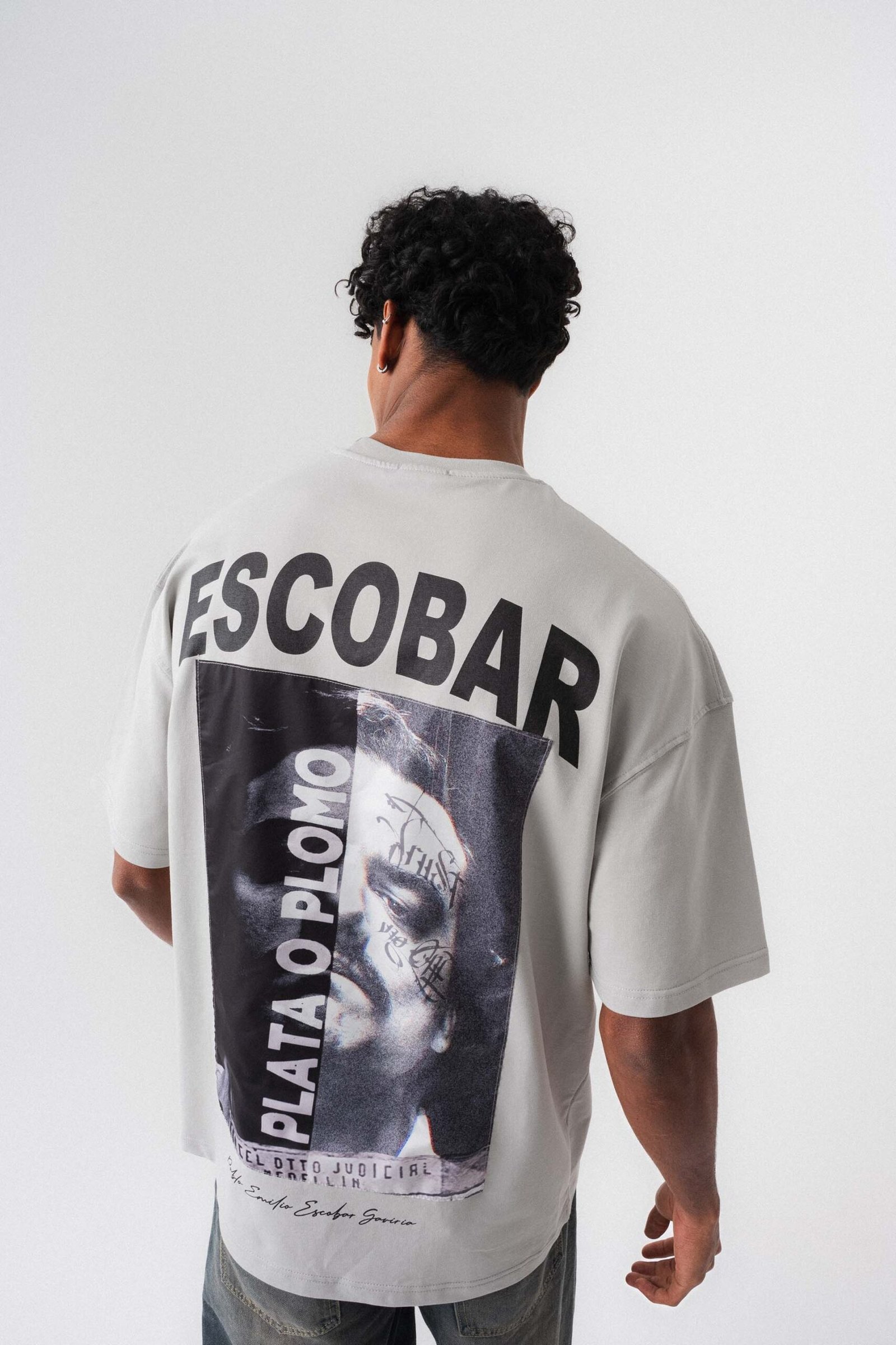 pablo-emilio-escobar-oversize-tshirt_21.jpg