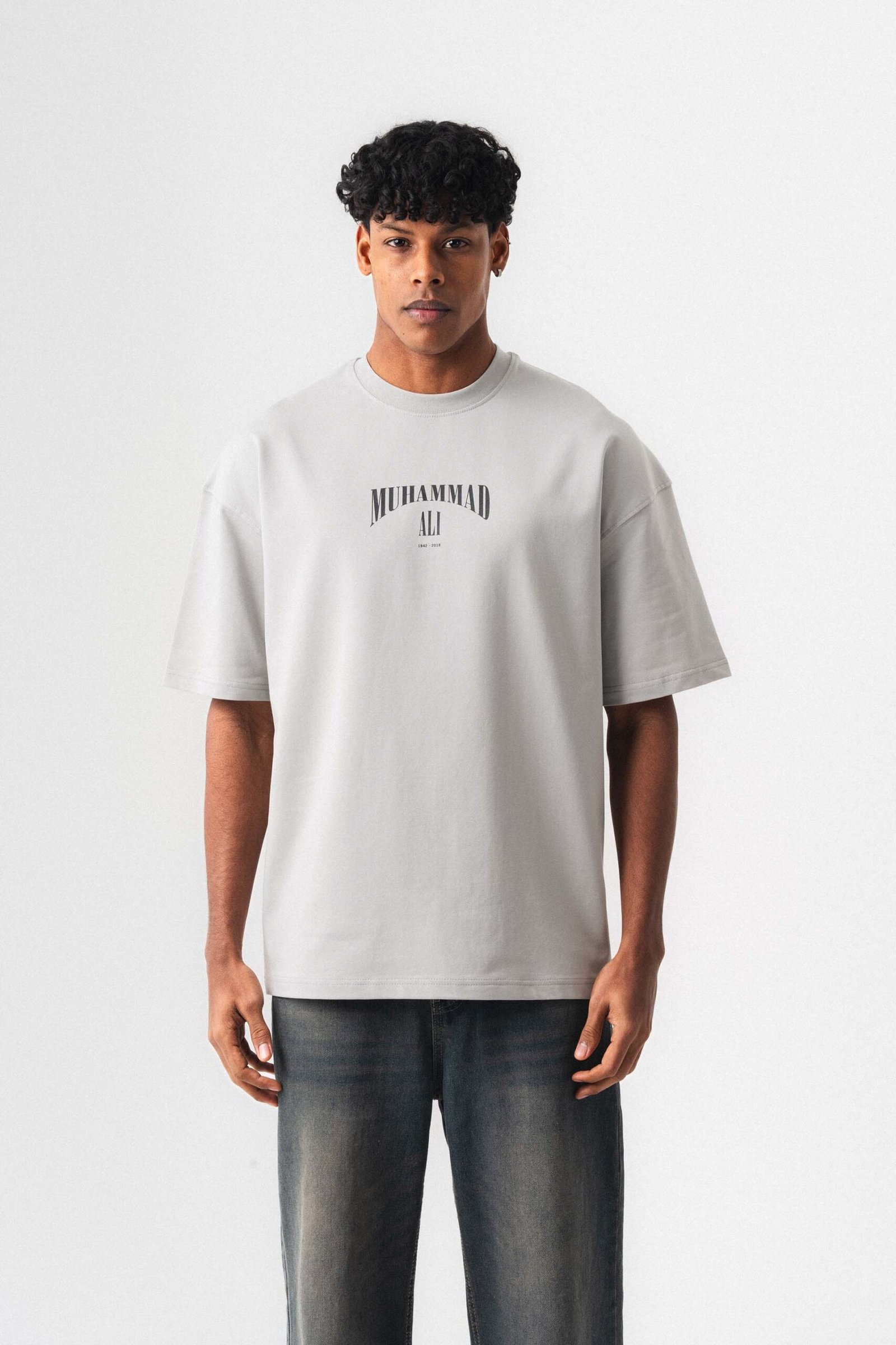 the-greates-muhammed-ali-oversize-tshirt-merter-escobar-couture_12_3fce7a14-2942-4352-bf44-a961bc167fe4.jpg