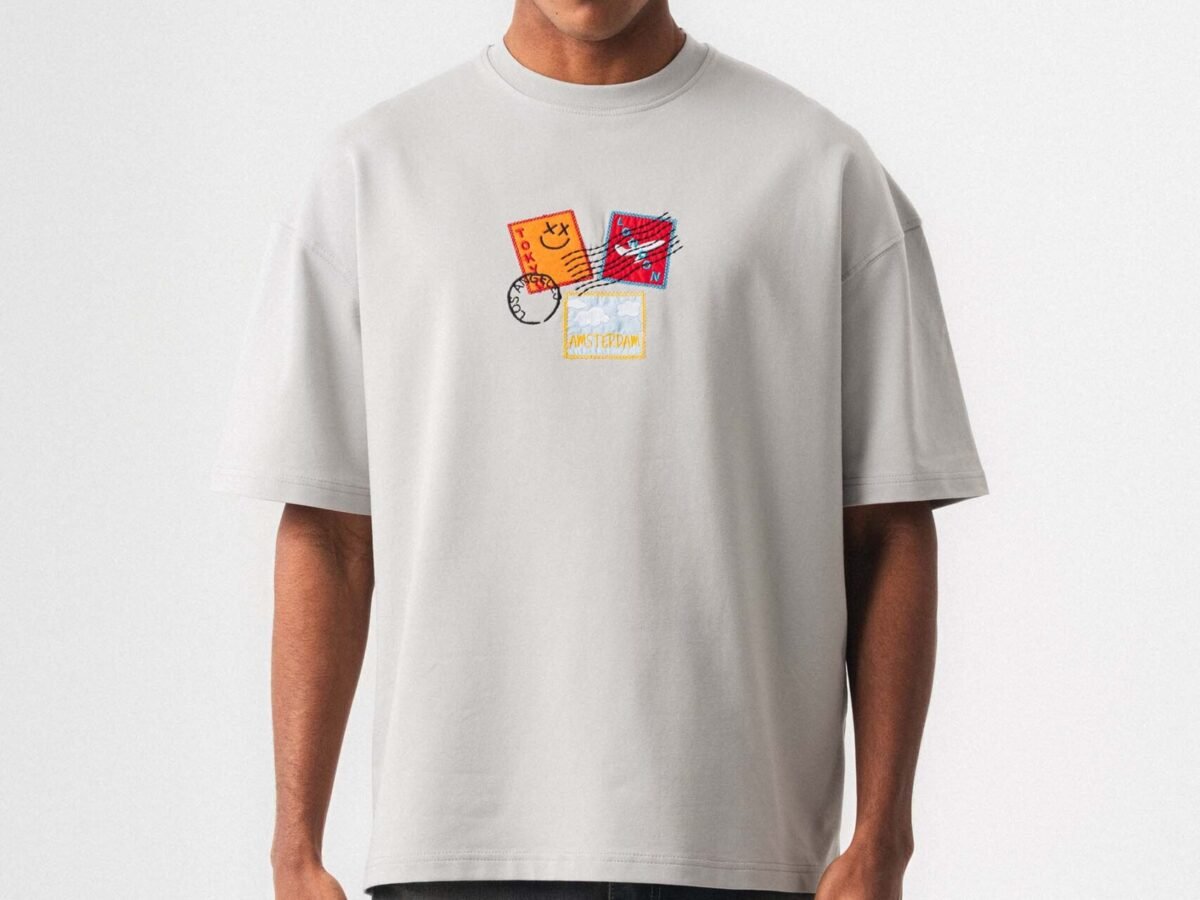 Tokyo Patchli Gri Oversize Baskılı T-Shirt