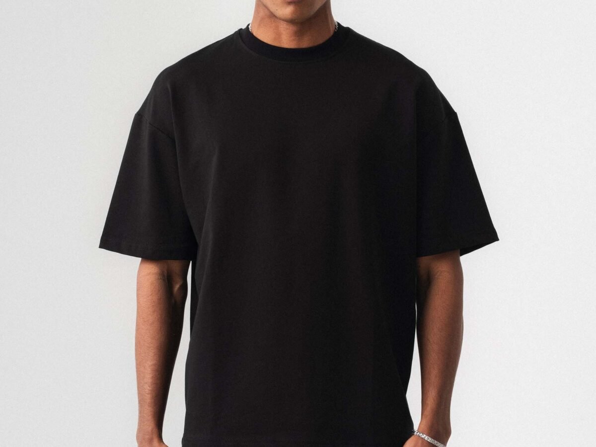 Oversize Basic Black T-Shirt