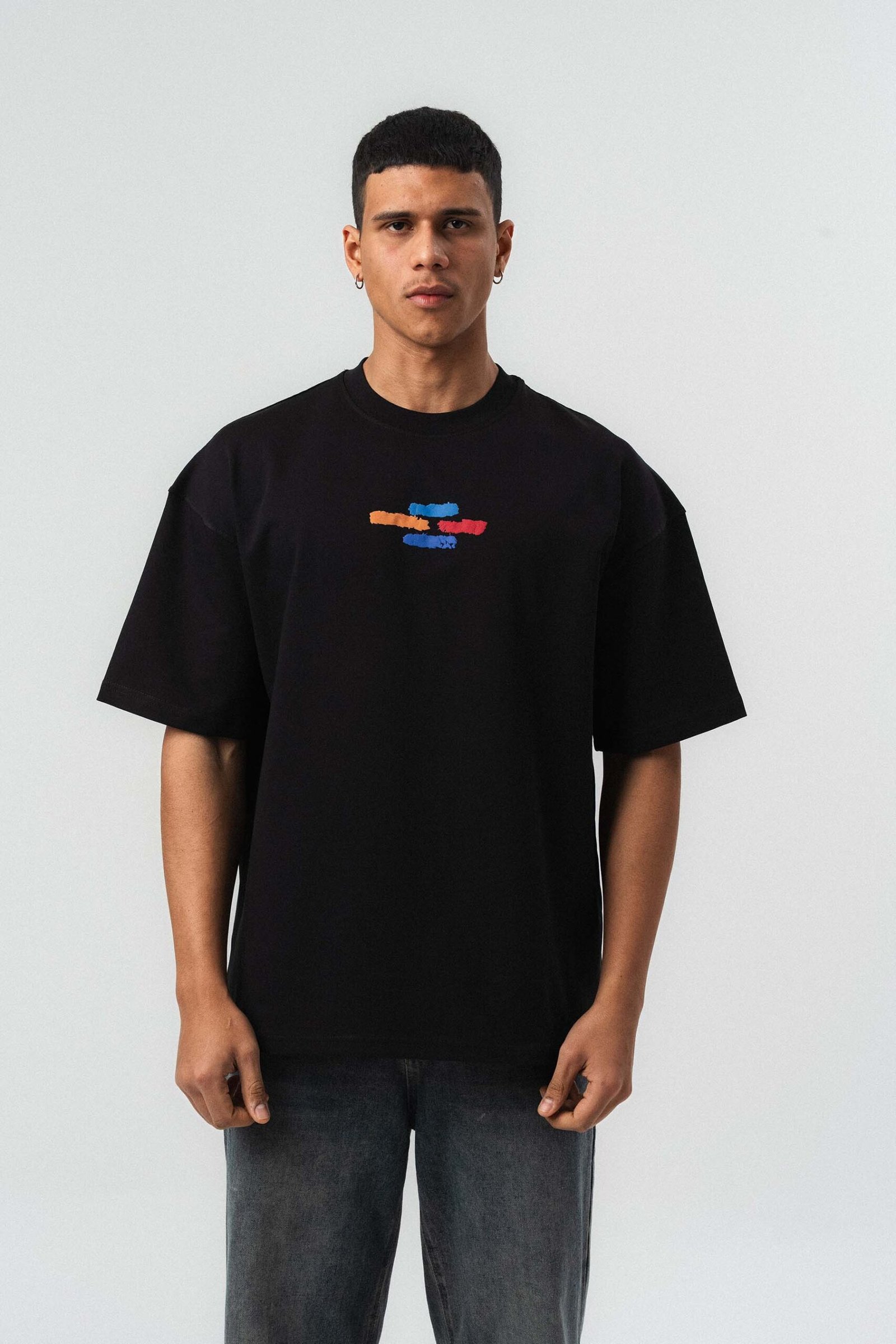 art-figurlu-oversize-baskili-tshirt_17.jpg