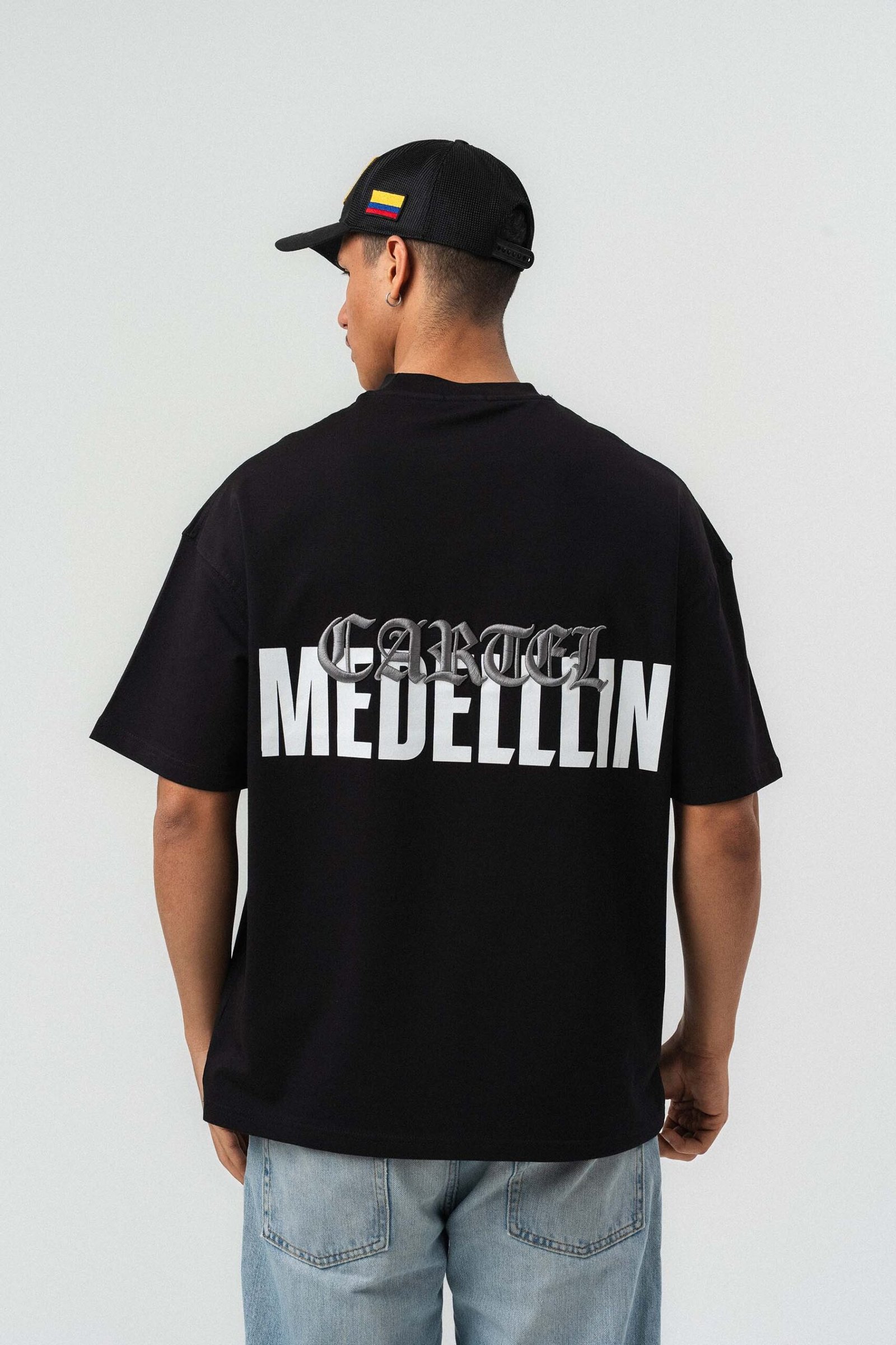 cartel-medellin-oversize-tshirt_4.jpg