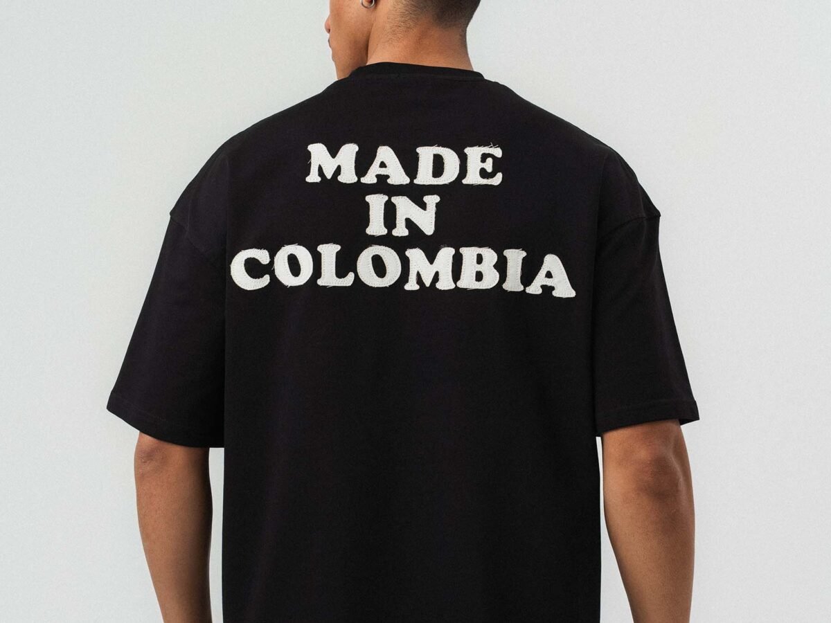 Colombia Embroidered Black Oversize Printed T-Shirt